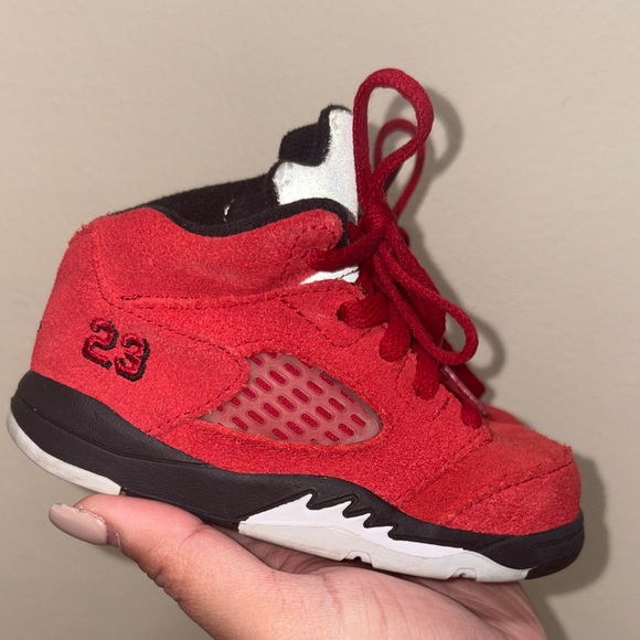 Jordan 5 Retro Raging Bull - Picture 2 of 4